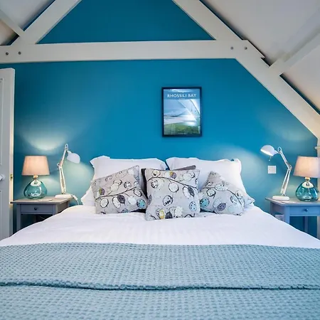 Gwalia House- Stunning Central Townhouse With 3 Ensuite Bedrooms Laugharne Extérieur photo