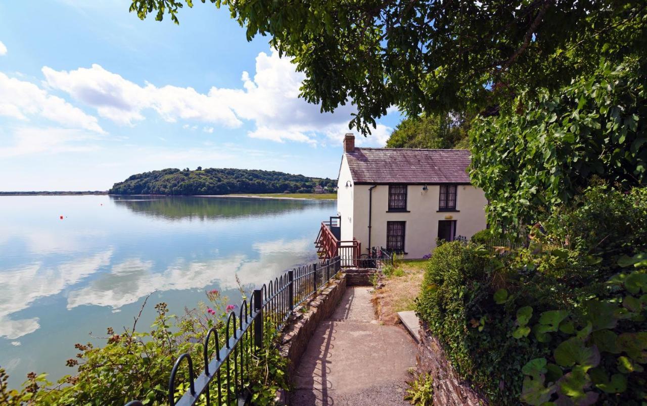 Gwalia House- Stunning Townhouse With 3 Ensuite Bedrooms