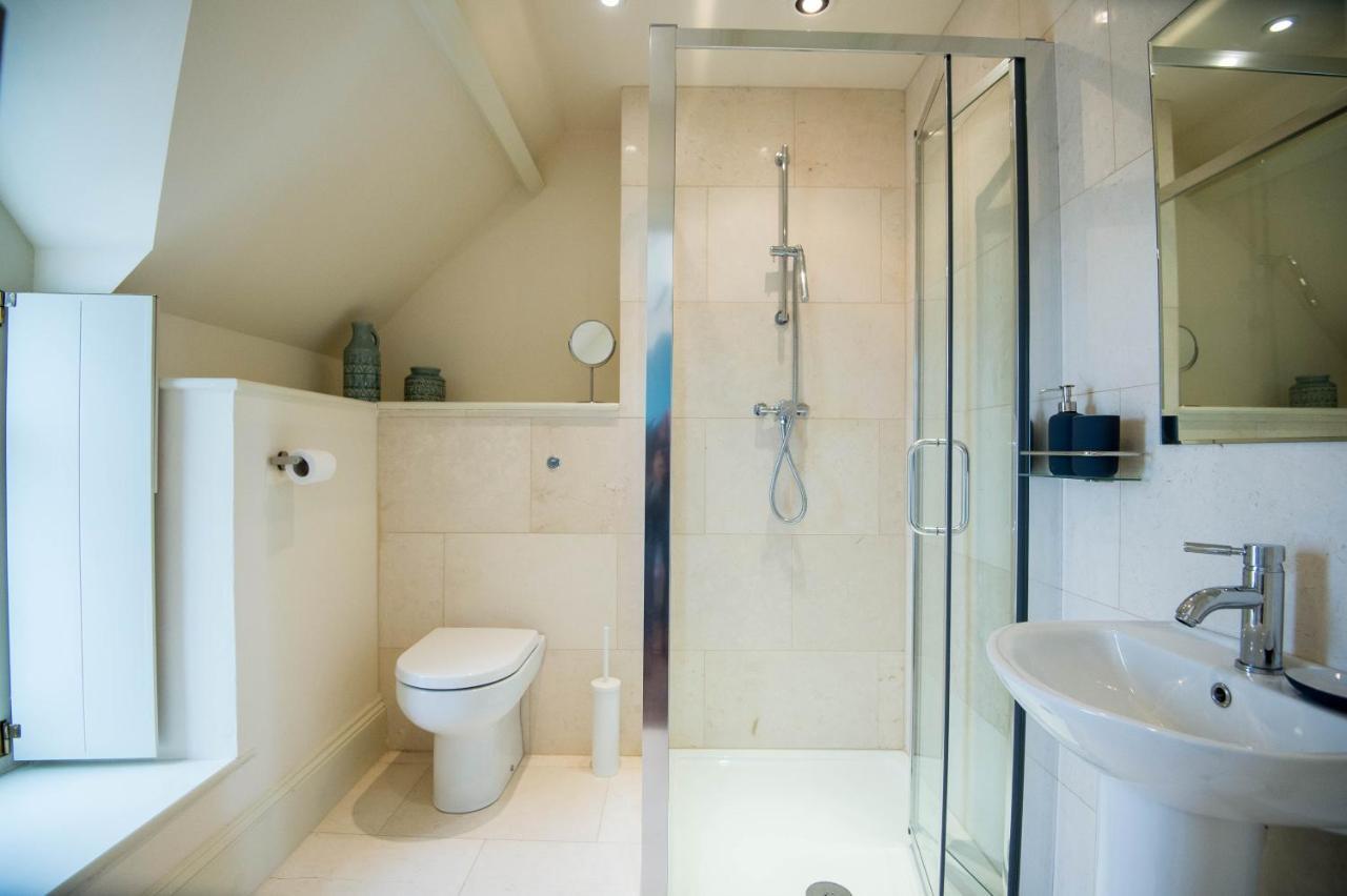 Gwalia House- Stunning Townhouse With 3 Ensuite Bedrooms Holiday home